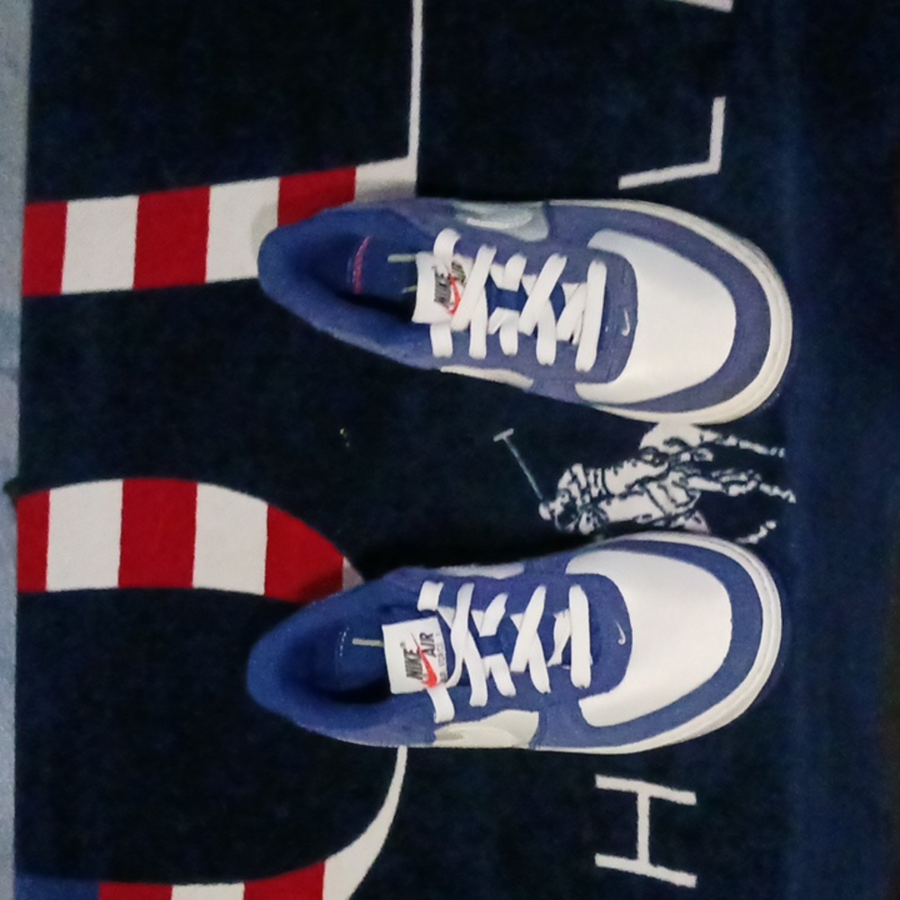 Nike Sneakers
